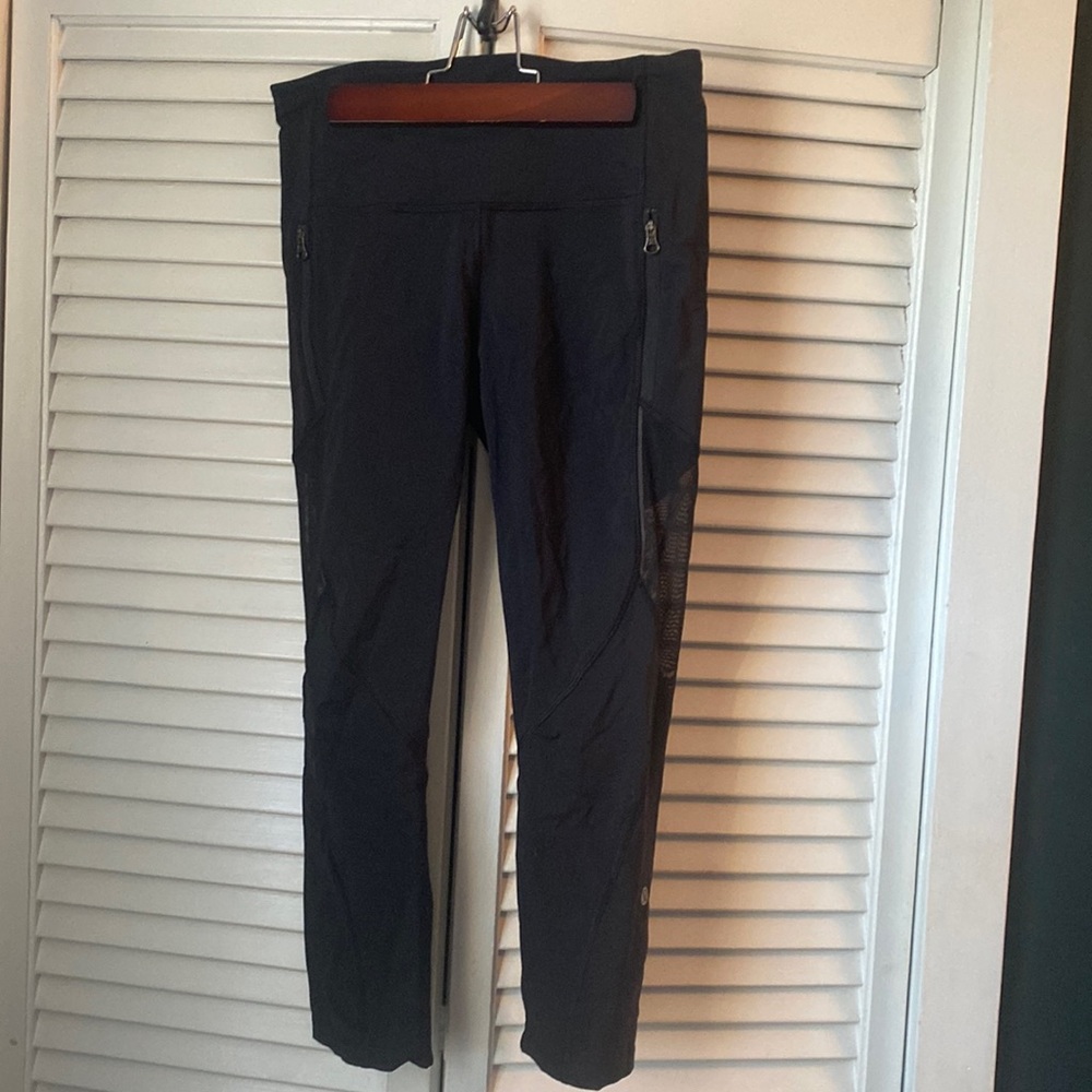 Lululemon leggings with mesh cutout